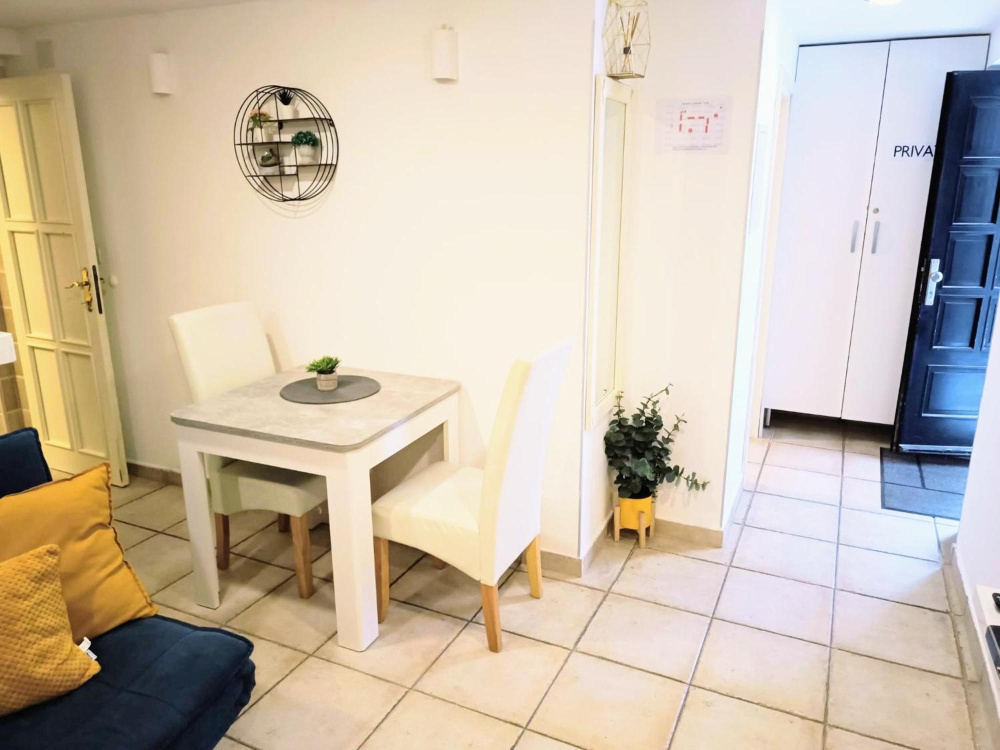 וויס As Lucana Apartment - Ground Floor מראה חיצוני תמונה